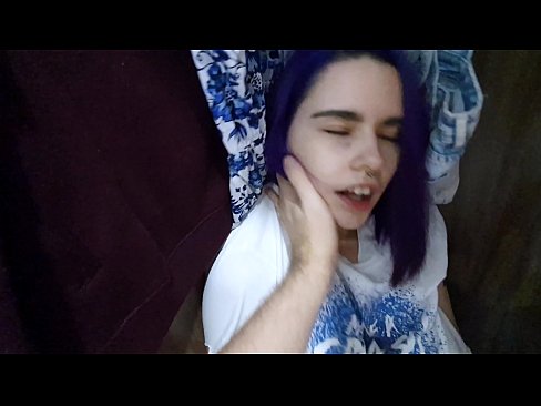 ❤️ Олоод миний эгч нь шүүгээний болон тусалсан түүний булэг Зовох видео порно дээр mn.myinvest.top ❤